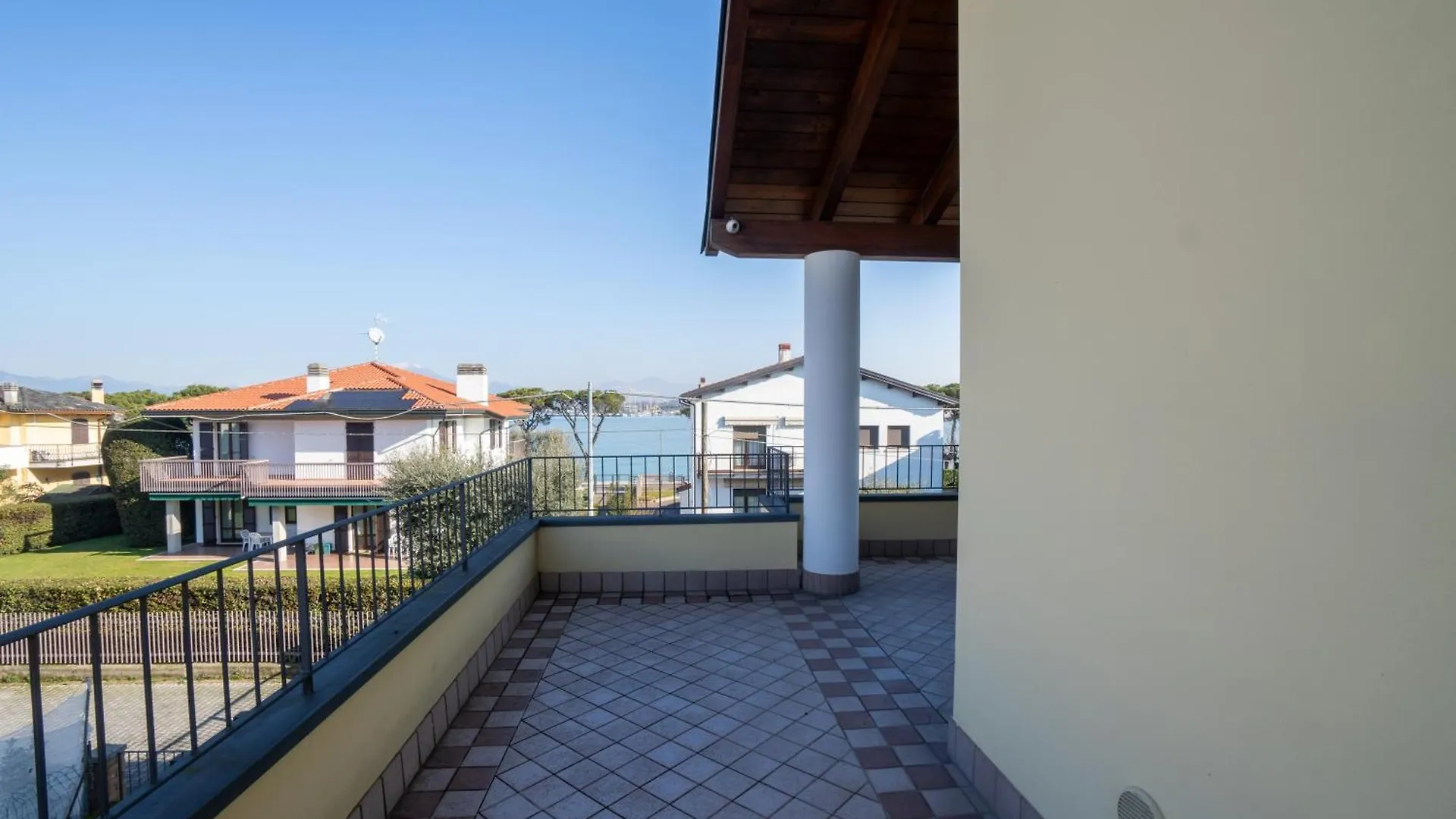 Dimora Aramis 3 Apartment Peschiera del Garda