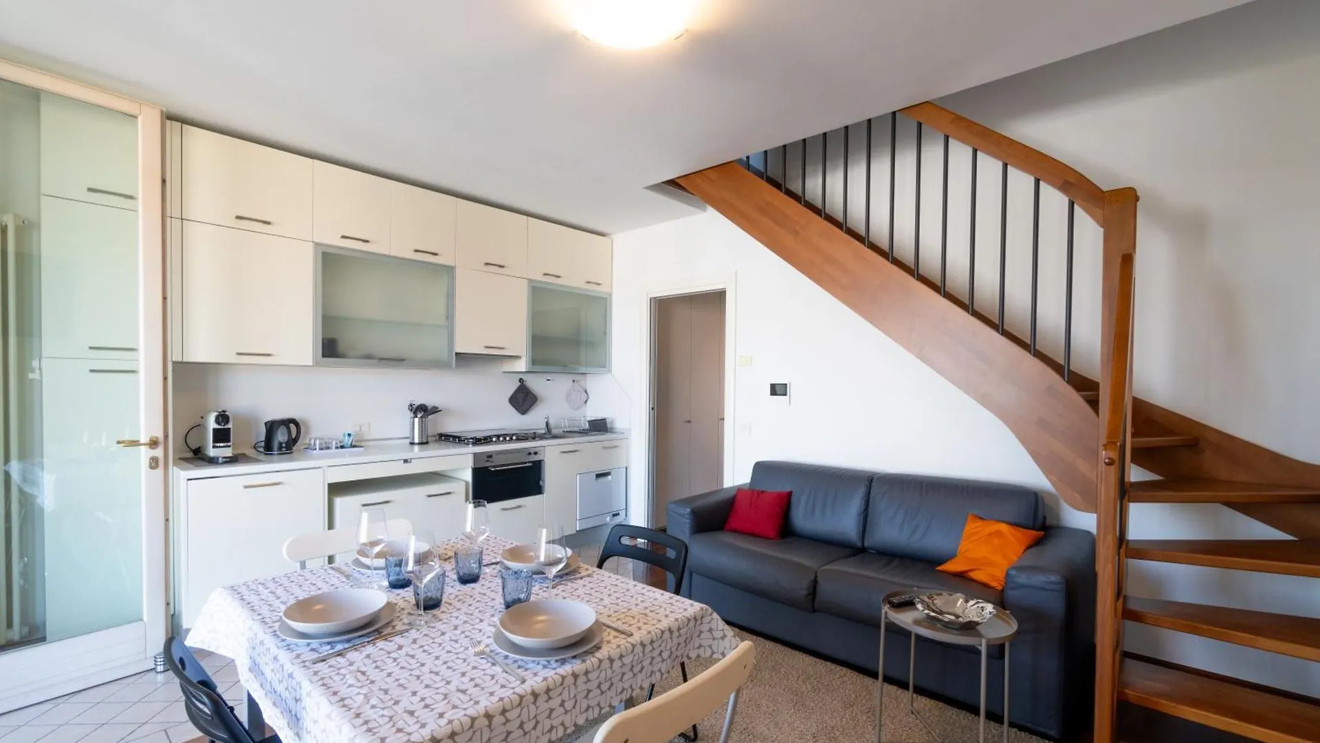 Dimora Aramis 3 Apartment Peschiera del Garda Italy