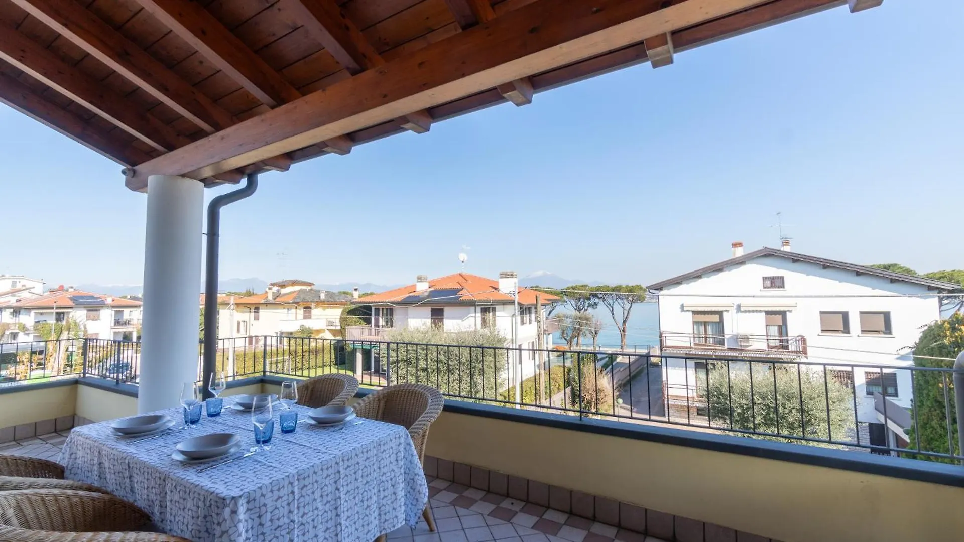 Dimora Aramis 3 Apartment Peschiera del Garda